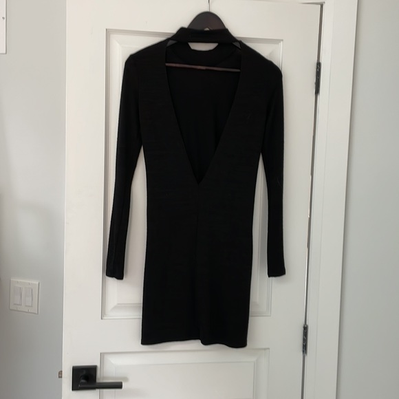 Aritzia Wilfred Free Women's Black Dress Long Sleeve Open Back Knit Mini - Picture 3 of 3
